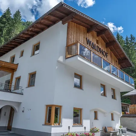 Haus Waldhof Konukevi Ischgl